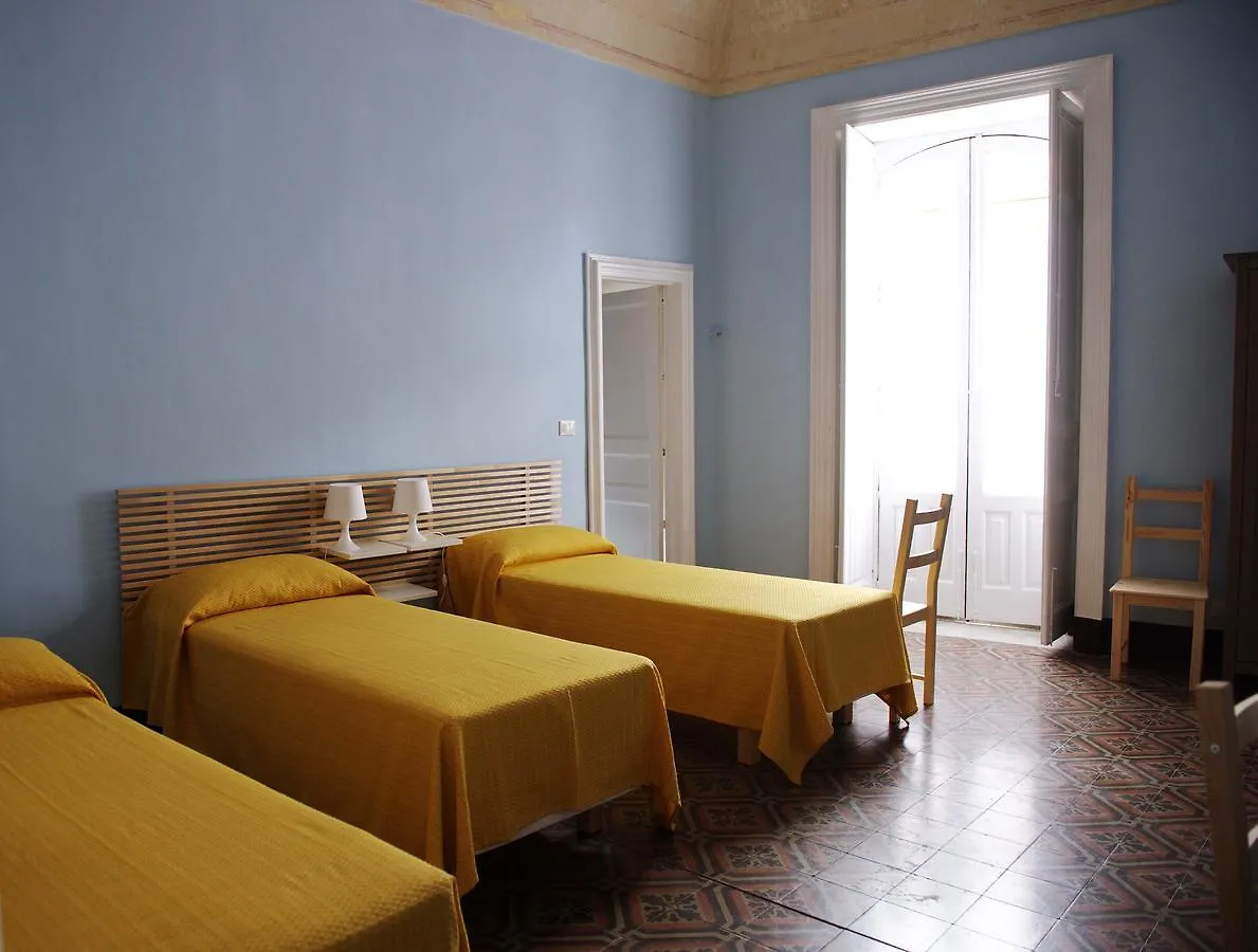 B&B Porta Della Terra Militello in Val di Catania 0*,  Italien