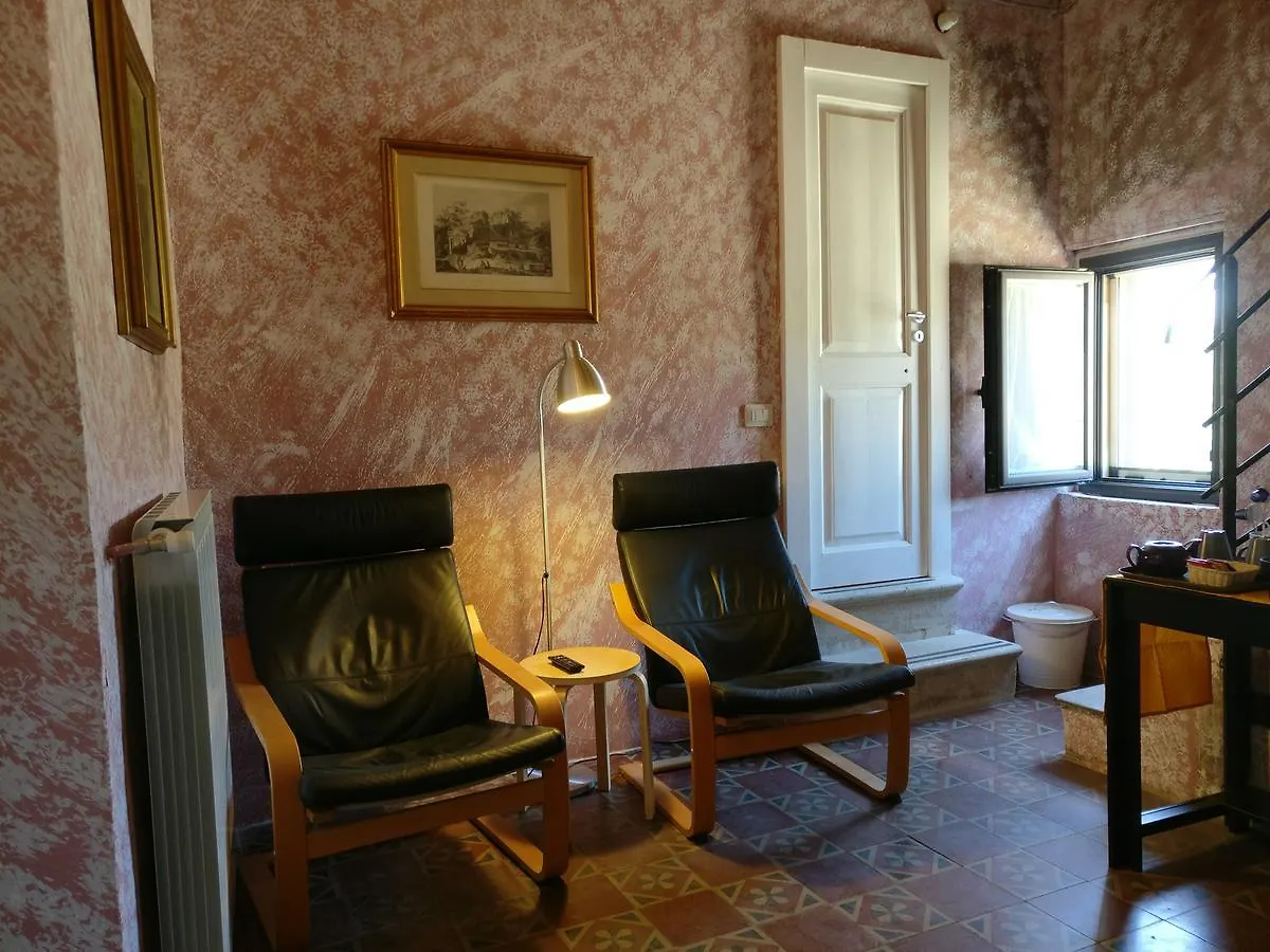B&B Porta della Terra Militello in Val di Catania 0*,  Italia